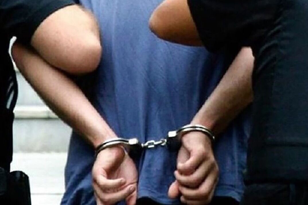 «خدماتفروش قتل» در مشهد؛ تبلیغات کارت ویزیت «خدمات قتل» با وعده ۳۰۰ تا ۵۰۰ میلیون تومان افشا شد «خدماتفروش قتل» در مشهد؛ تبلیغات کارت ویزیت «خدمات قتل» با وعده ۳۰۰ تا ۵۰۰ میلیون تومان افشا شد