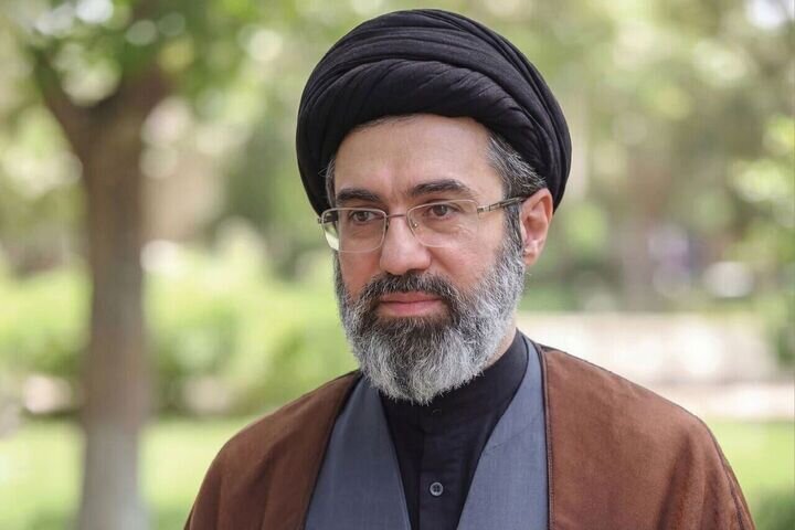 تحلیل بیانیه رهبری: «نظر دیگری داشتم» به معنای تحمیل نیست/ مجوز، چک سفید امضا نیست تحلیل بیانیه رهبری: «نظر دیگری داشتم» به معنای تحمیل نیست/ مجوز، چک سفید امضا نیست