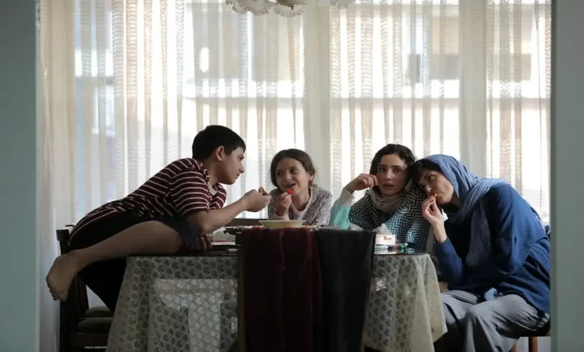 فیلم سینمایی زن و بچه با روح و روان مخاطب بازی می کند