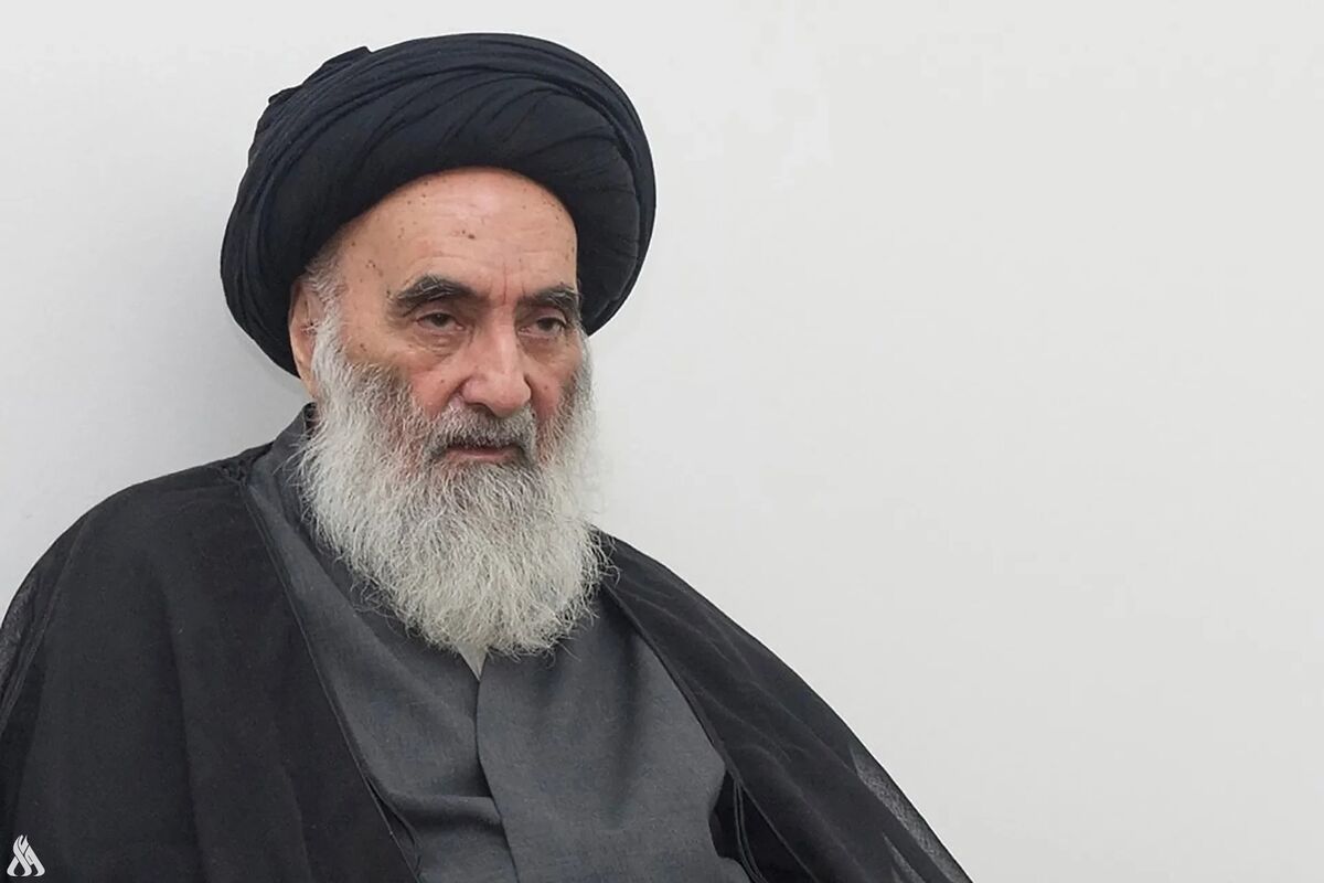 حضور فرزندان آیت الله سیستانی در مراسم تشییع پیکر مطهر رهبر شهید+عکس
