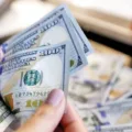 پیش‌بینی کارشناسان از نرخ ارز در آستانه یکشنبه؛ بازار دلار در انتظار تحولات سیاسی