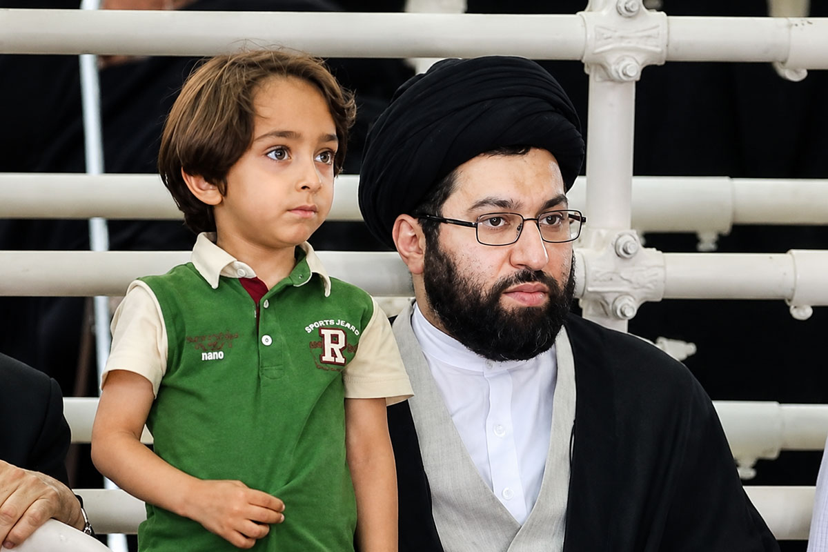 زندگینامه کوچکترین فرزند رهبر فقید انقلاب منتشر شد
