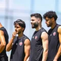 پرسپولیس با شش جای خالی در لیست و میانگین سنی ۲۹.۸ سال به استقبال لیگ بیست و ششم می‌رود