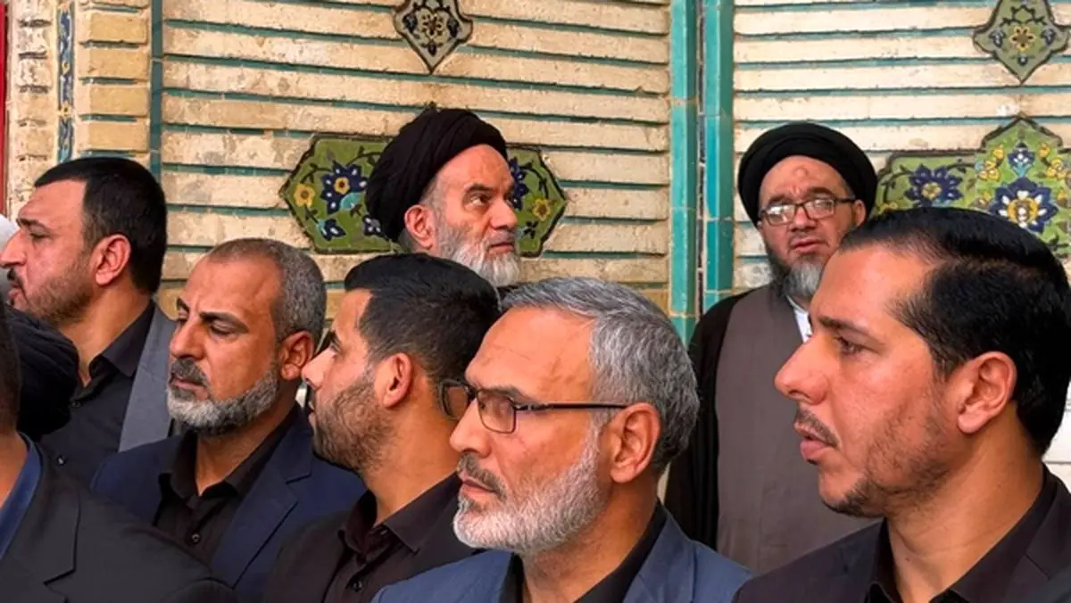 حضور فرزندان آیتالله سیستانی در مراسم تشییع رهبر شهید