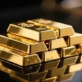 عقب‌نشینی اونس در بازار جهانی؛ قیمت طلا امروز ۱ مرداد ۱۴۰۵ کاهش یافت