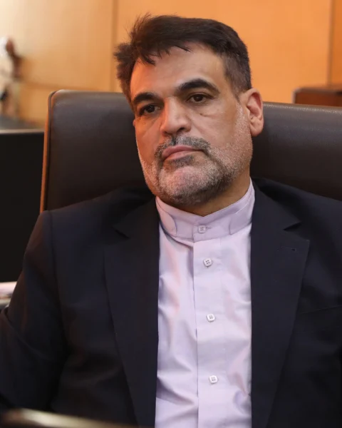 حقوق نجومی یک کارمند شرکت خودرو سازی خبر ساز شد+ویدئو