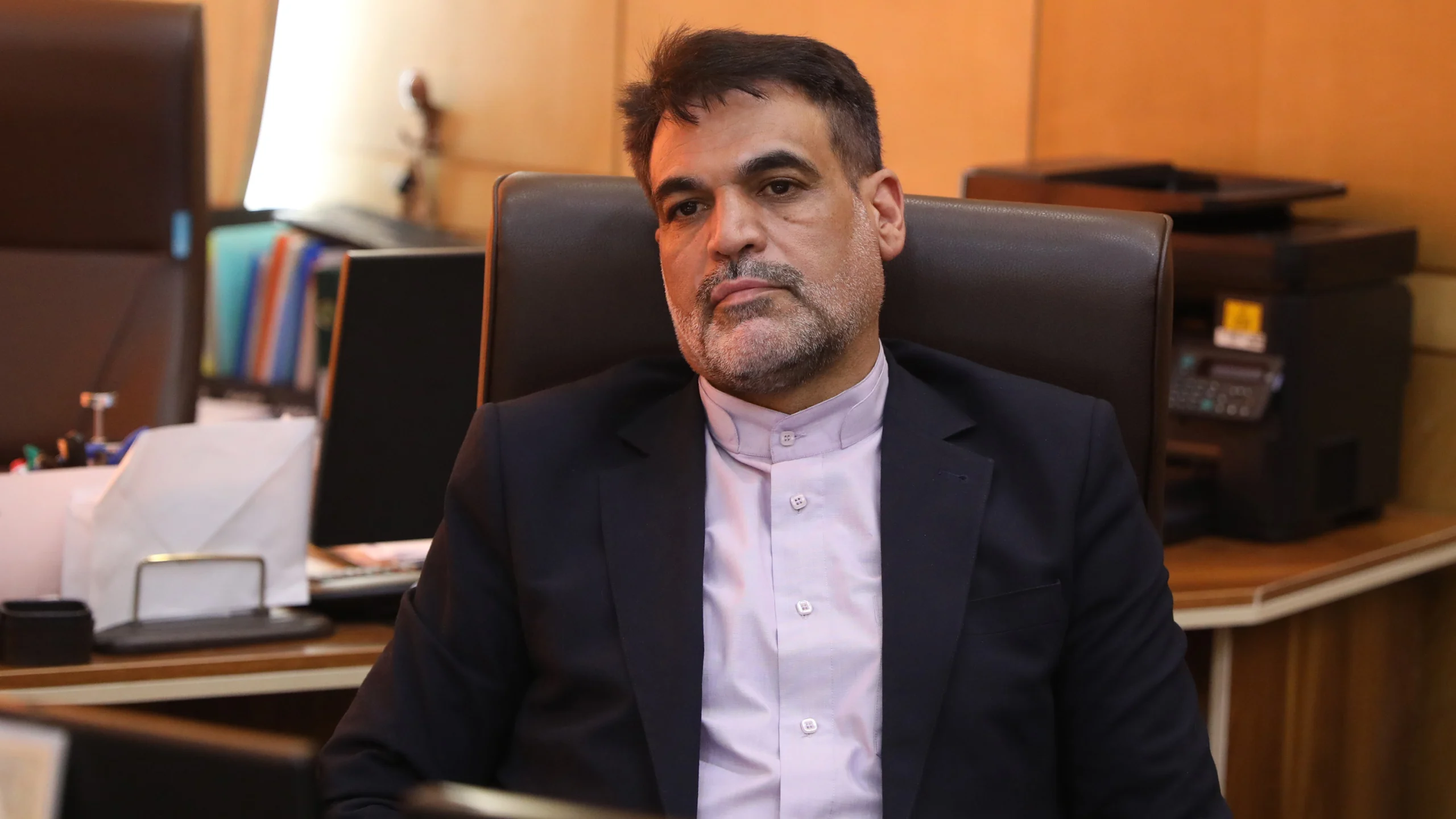 حقوق نجومی یک کارمند شرکت خودرو سازی خبر ساز شد+ویدئو