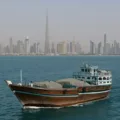 اقدام ضد ایرانی امارات /فوراً اینجا را ترک کنید